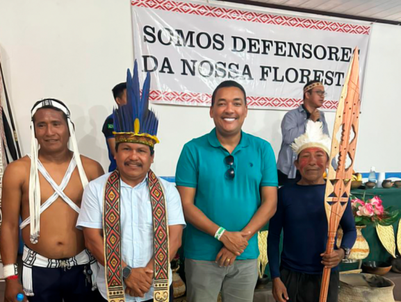 Governo do Amazonas propõe trabalho integrado com ministérios para atender Vale do Javari